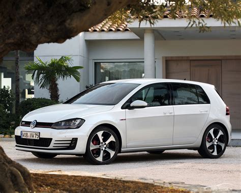 Volkswagen Golf Gti цена технические характеристики фото Фольксваген Гольф ГТИ отзывы обои