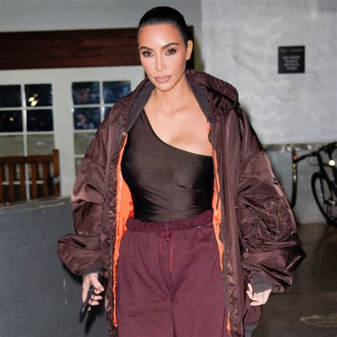 Kim Kardashian Enloquece A Sus Fans Al Lanzar Un Podcast De Cr Menes Reales