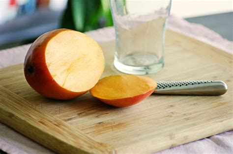 The Best Way To Peel A Mango Food Hacks Wonderhowto