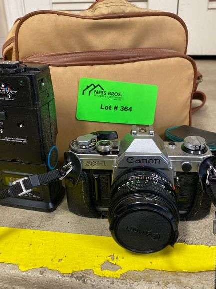 Canon Camera With Case Ness Bros Realtors Auctioneers