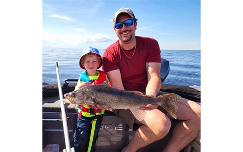 Trophy Room Grand Forks Woman Catches 22 Pound Catfish On The Red