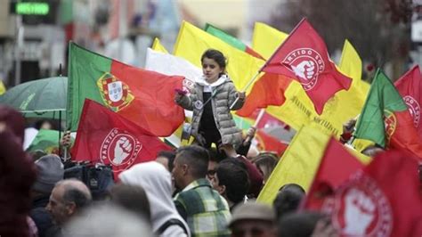 Polls Open In Portugals General Election With Mainstream Moderates