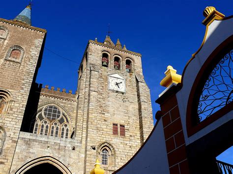 Évora Cathedral - Nomads Travel Guide