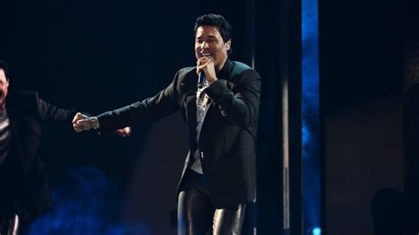 Tras A Os Chayanne Anuncia Nuevo Disco