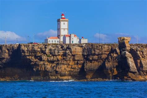 Grande Farol Em Peniche Em Portugal Foto De Stock Imagem De Exterior