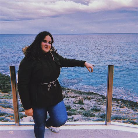 Maria Zambrana Mairata - Home