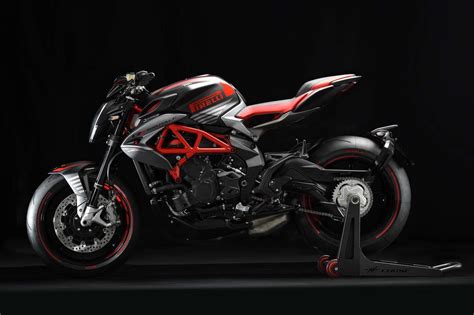 Moto News Eicma 2017 MV Agusta Brutale 800 RR Pirelli Come