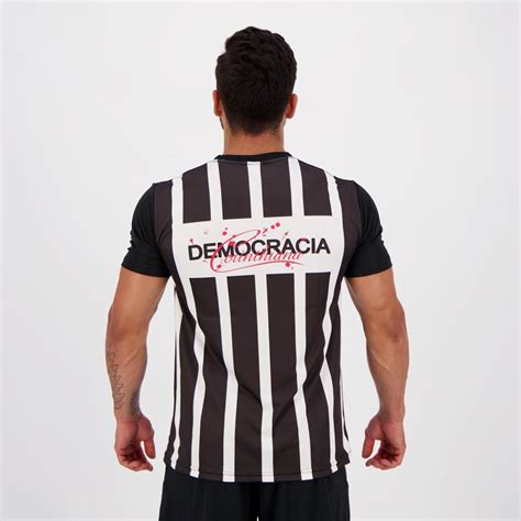 Camiseta Corinthians Tradição Democracia Corinthiana FutFanatics