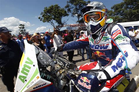 El Piloto De Amv Marc Coma Se Convierte En El Ganador Del Dakar En