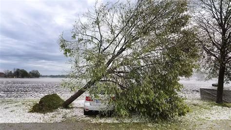 Unwetter Chaos In Schwaben Verletzte Durch Sturm Und Hagel