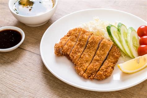 Premium Photo Japanese Deep Fried Pork Cutlet Tonkatsu Set