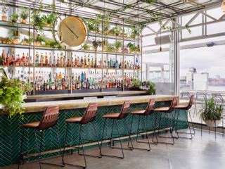 In NYC, the Gansevoort’s New Rooftop Bar ‹ Architects and Artisans