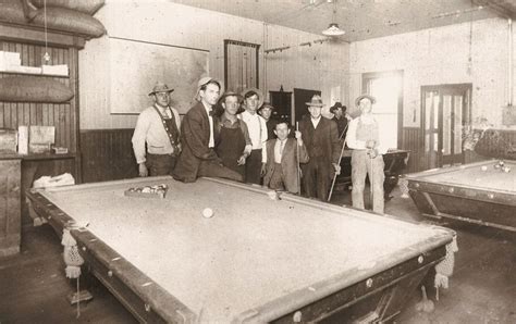 Vintage Pool Hall Pictures Pool Halls Pool Antique Billiards