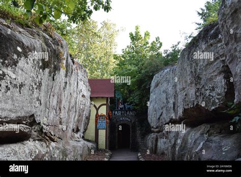 Fairyland Caverns at Rock City Gardens at Lookout Mountain in ...