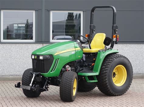 John Deere 3320 3520 3720 Compact Utility Tractor Operators Manual