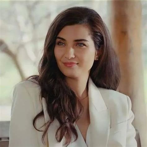 Tuba Buyukustun Fanpage On Instagram Tuba A Fost Foarte Frumoasa In