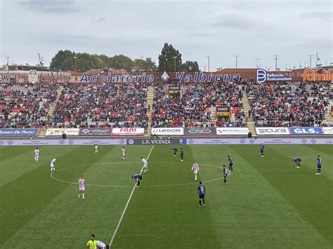 L R Vicenza Renate In Tempo Reale 1 2 8 Giornata Biancorossi Net