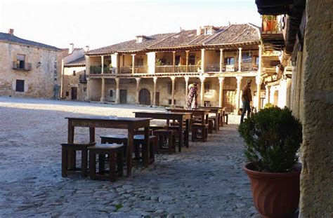 Restaurante El Soportal Comer Un Buen Cochinillo En Pedraza