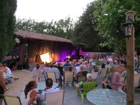 Camping Naturiste Les Lauzons Forcalquier Provenza Alpi Costa Azzurra