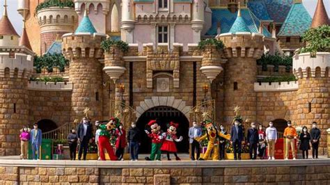 Hong Kong Disneyland Commemorates The 30th Anniversary Of International