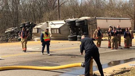 1 Dead 2 Injured In Multivehicle Crash On Cincinnatis West Side