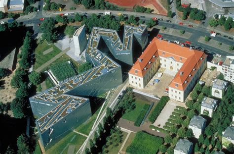 Video: Daniel Libeskind’s Jewish Museum, Berlin / Spirit of Place | ArchDaily