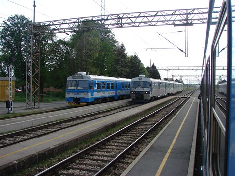 Diesel 7121 series and electric 6111 series, Strizivojna-Vrpolje ...