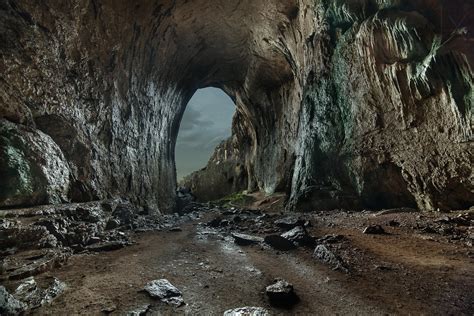 30 Mysterious And Fascinating Caves And Dens Blog