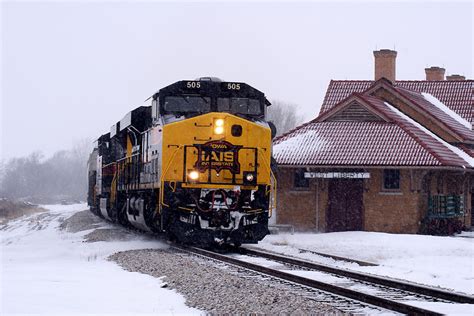 Iais Railfans Photo Gallery Winter On The Iais Iais Cbbi Wl