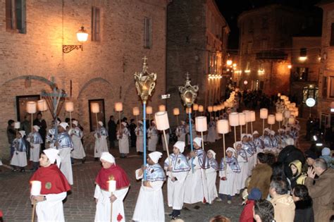 Ripatransone Le Origini Della Tradizionale Processione Del Cristo