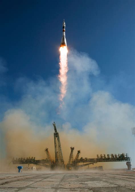 fantastic rocket facts  activities  human space flight  kids