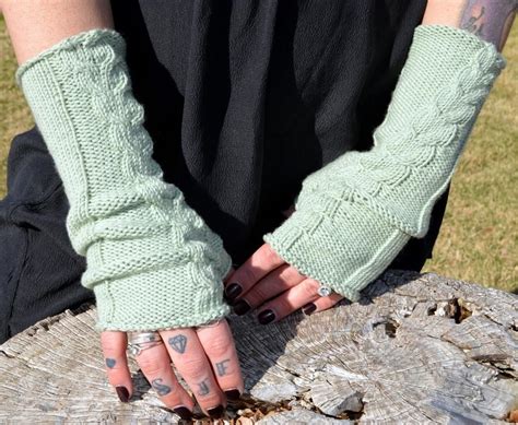 Cabled Fingerless Gloves By Laws Of Knitting Craftsy Cable Fingerless Gloves Fingerless