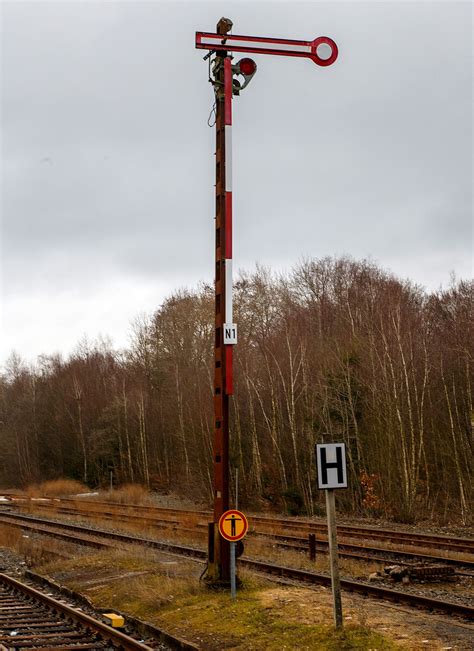 Das Signal N Auffahrsignal Aus Richtung Betzdorf Am Gleis Im Bahnhof