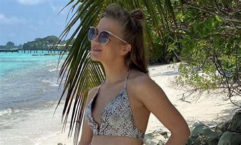 Agnieszka Kaczorowska pokazała się w bikini w drugiej ciąży