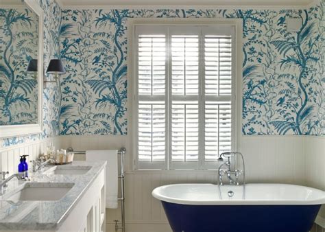 Альтернативная отделка, или Обои в ванной комнате как неотъемлемая ...