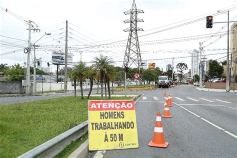 Última torre da Avenida das Torres é retirada em Curitiba nova linha