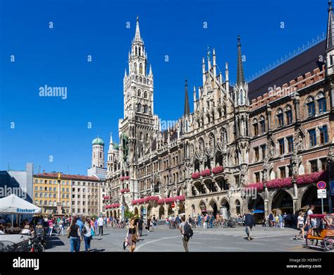 The Neues Rathaus New Town Hall Marienplatz Munich Bavaria