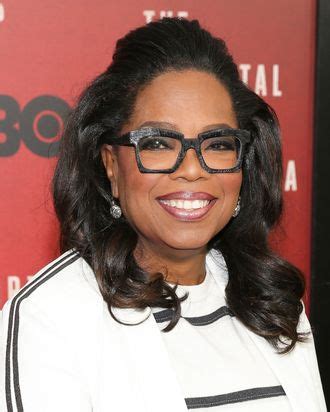 How Oprah Keeps Her Natural Hair So Beautiful