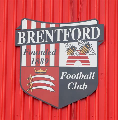 Brentford’s badge: A date error, an 18-month consultation and a four ...