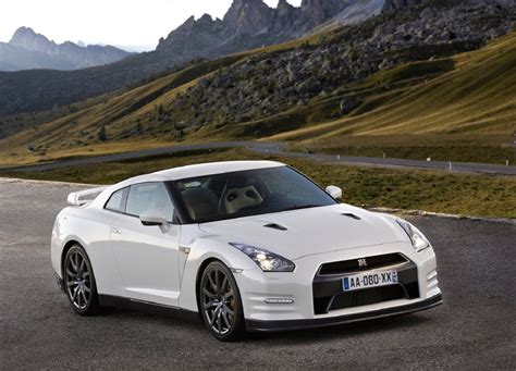 Buying a Nissan GT-R: Classic Skyline vs. Used Modern R35