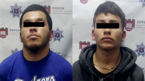 Polic As Atrapan A Sujetos Que Asaltaban Con Un Machete En Tijuana