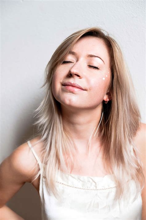 Olga Serjantu – Medium