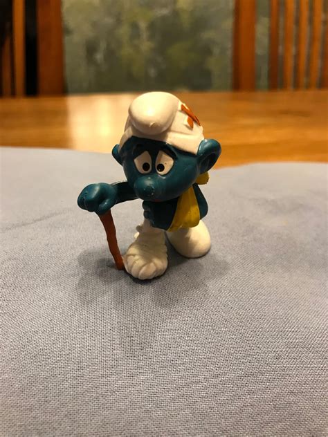 Smurf Figur Peyo Bully Köp på Tradera 636345318