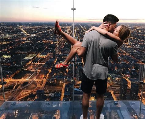 490 Likes 14 Comments Sears Tower Willis Tower Chicago Couple Picture Engagement Shoot