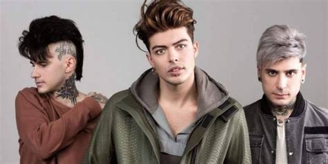 The Kolors Il Tastierista E Batterista Daniele Mona Lascia La Band