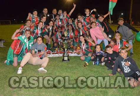 Rumbo A Velez Se Consagr Campe N Del Torneo Femenino De F Tbol Casigol