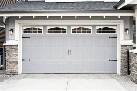 Affordable Ways To Spruce Up Your Garage Door The Design Tourist