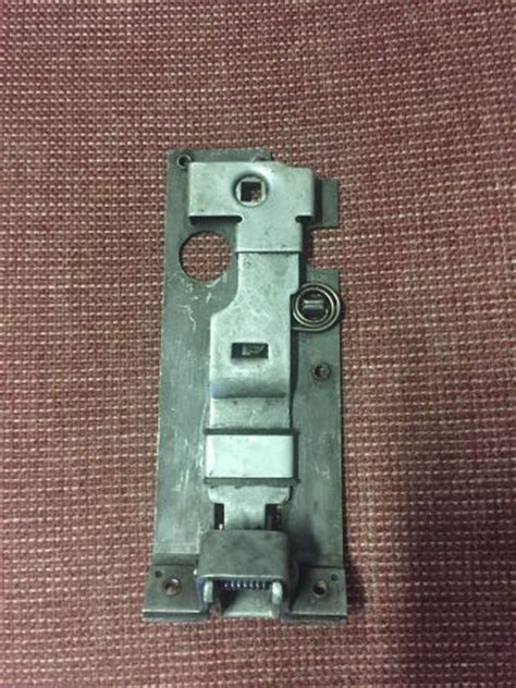 Sell Vintage 1939 1940 Ford Coupe And Convertible Trunk Latch Unit Nos