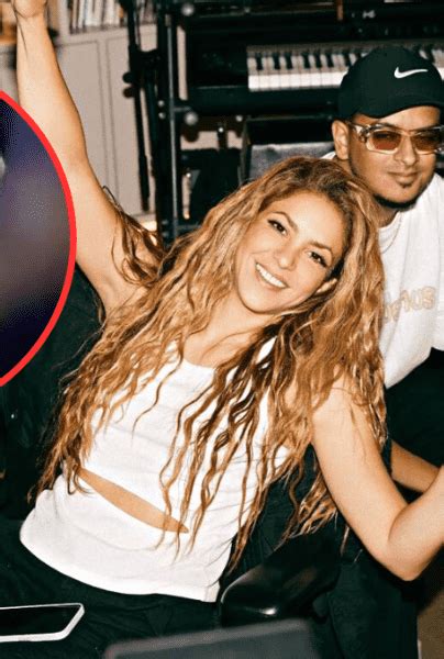 Shakira revela que su equipo no quería que lanzara su colabración con