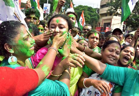 Bengal Bypoll Ec Bans Victory Celebrations Fearing Violence Rediff